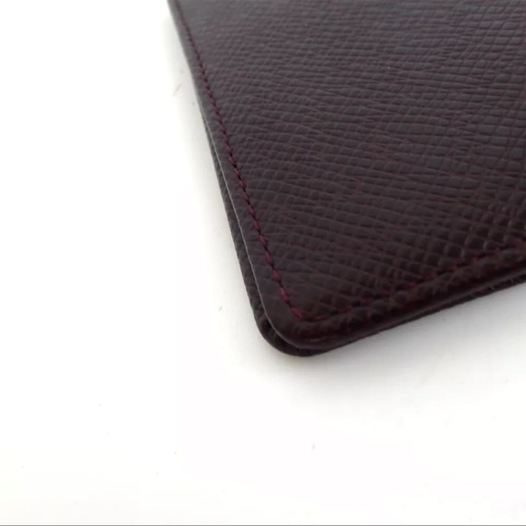 AUTH LOUIS VUITTON Taiga Leather Card Case - Picture 5 of 12